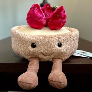 Jellycat Strawberry Tart plush, BNWT, authentic (purchased @authorized retailer)
